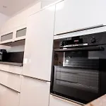 Moderne Wohlfuehlwohnung Nahe Bodensee & Messe Tettnang